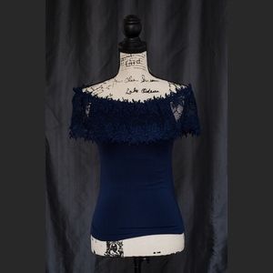 CHOICE / BLUE OFF THE SHOULDER LACE TOP SIZE 1